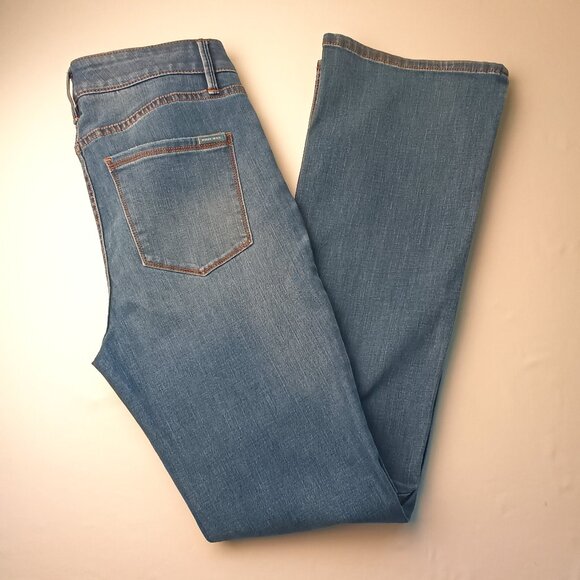 White House Black Market Denim Jeans Size 6 The Boot High Rise Medium Wash - Picture 1 of 11